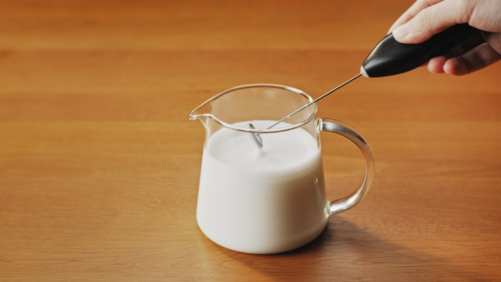 добавьте полученную пенку в кофе добавьте полученную пенку в кофе