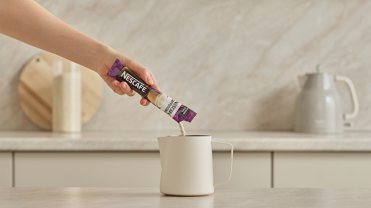 Добавьте НЕСКАФÉ® Cappuccino